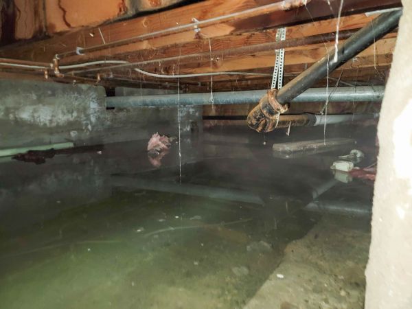 Crawlspace Water Restoration in Fishers